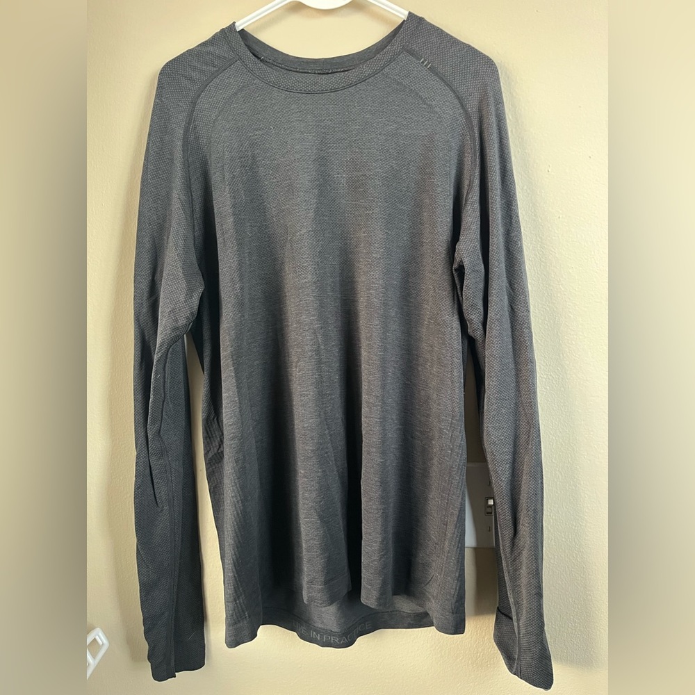 Lululemon Metal Vent Tech Longsleeve